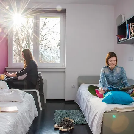 Mc Hostel *